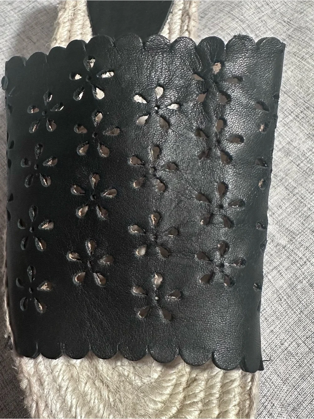 Ras black leather